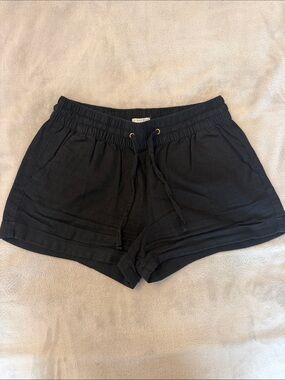 Black Women's Linen Shorts